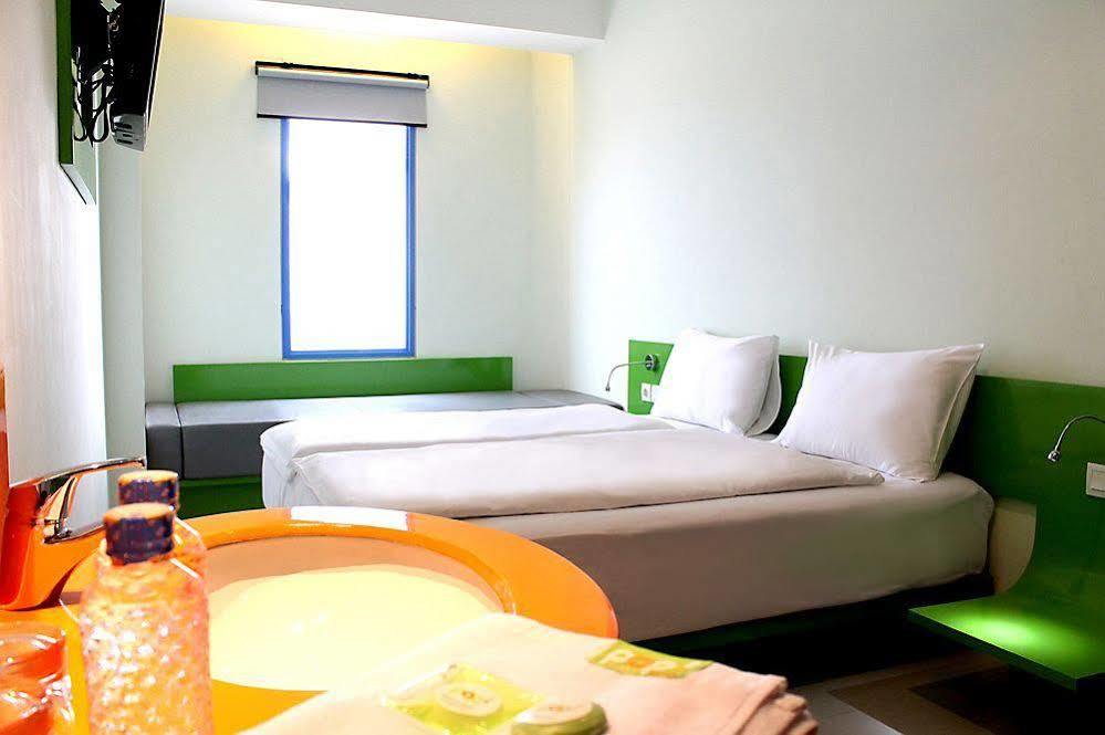 ป็อป! โฮเต็ล เฟสติวัล ซิตี้ลิงค์ - บันดุง Hotel ภายนอก รูปภาพ