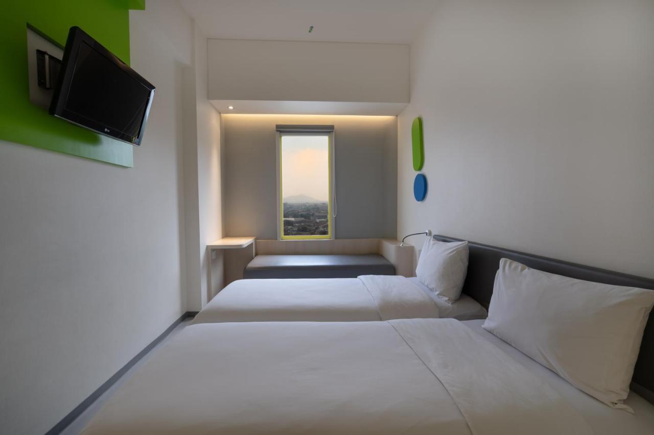 ป็อป! โฮเต็ล เฟสติวัล ซิตี้ลิงค์ - บันดุง Hotel ภายนอก รูปภาพ